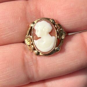 Solid Gold Cameo Ring